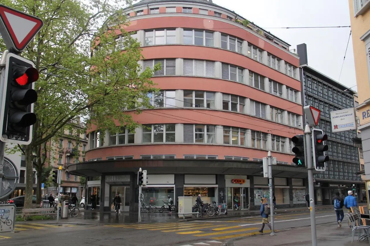 Stay2Night City Center Hostel 苏黎世 0*,  瑞士